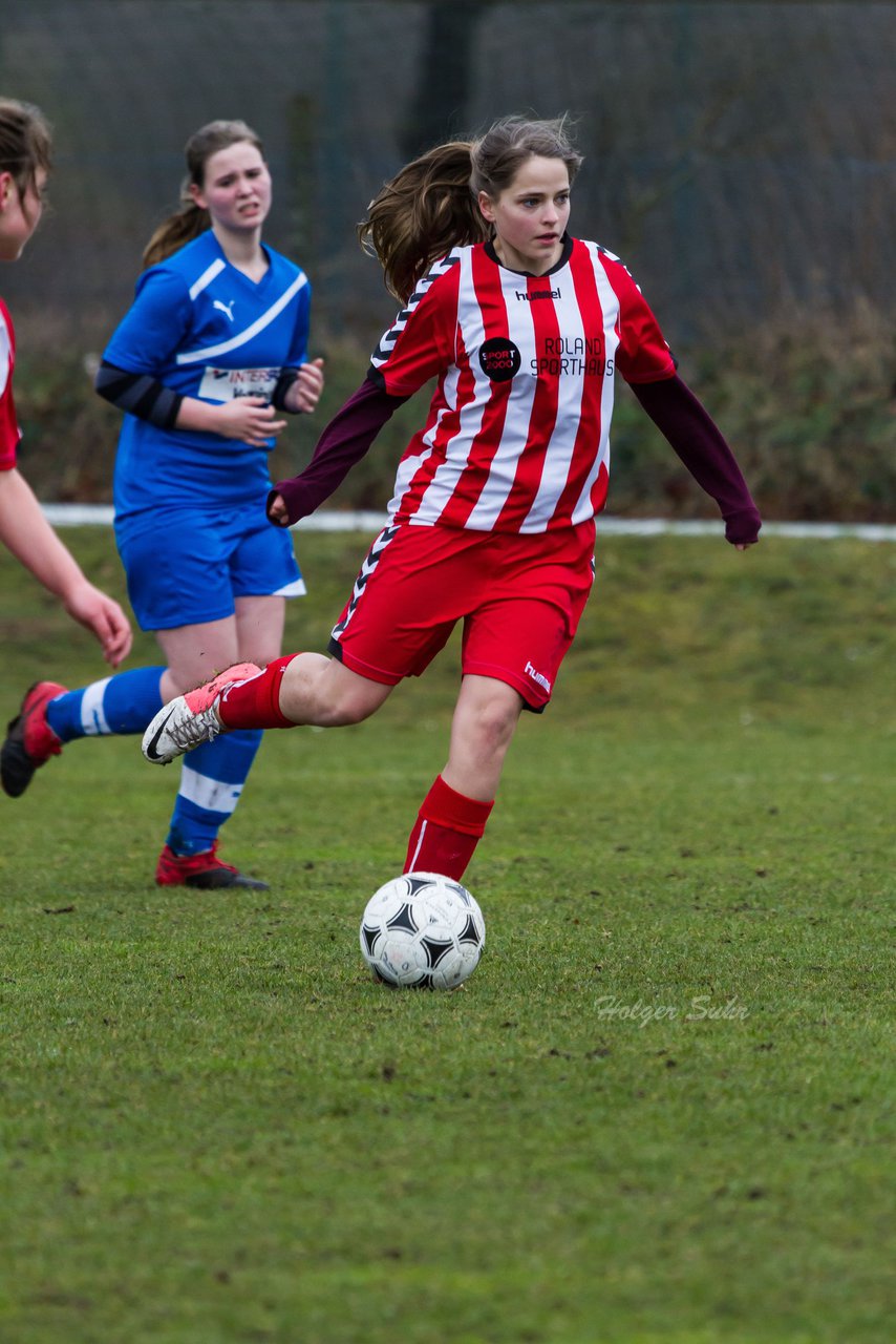 Bild 221 - C-Juniorinnen FSG-BraWie 08 - TuS Tensfeld : Ergebnis: 0:8